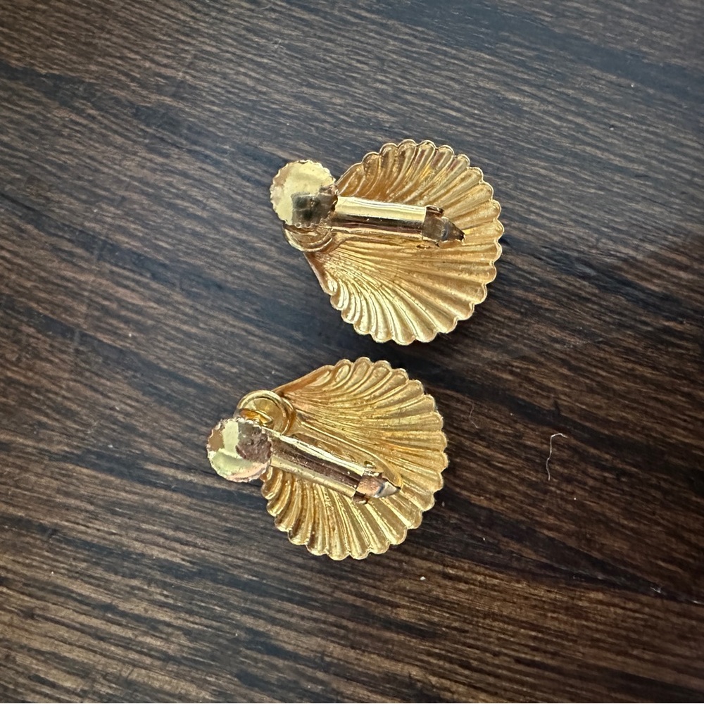 Gold Shell Earrings - image 4